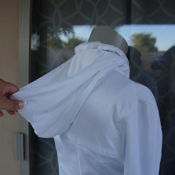 Fabletics White Kira jacket - Picture 8 of 9